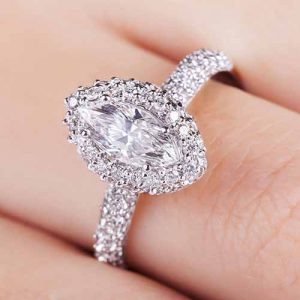 Must Know 2019 Engagement Ring Trends. Desktop Image